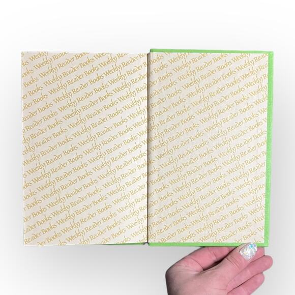 Summer Home by Cynthia D. Grant Vintage 1981 Weekly Reader Hard Cover Book - Picture 16 of 16